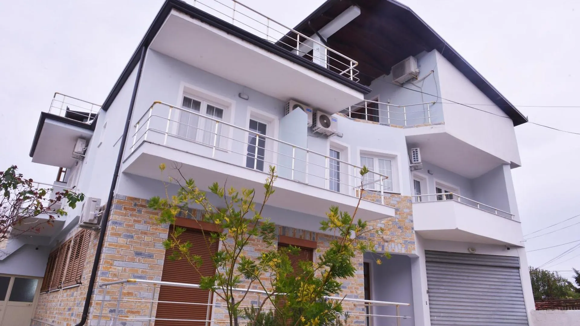 Guest House Vila Krejs Durrës